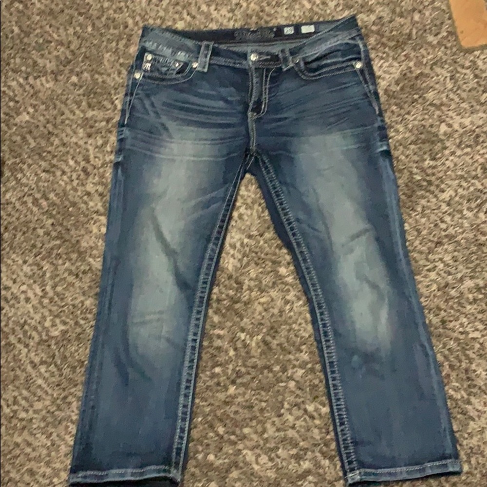 Miss Me Crop Jeans Size 29